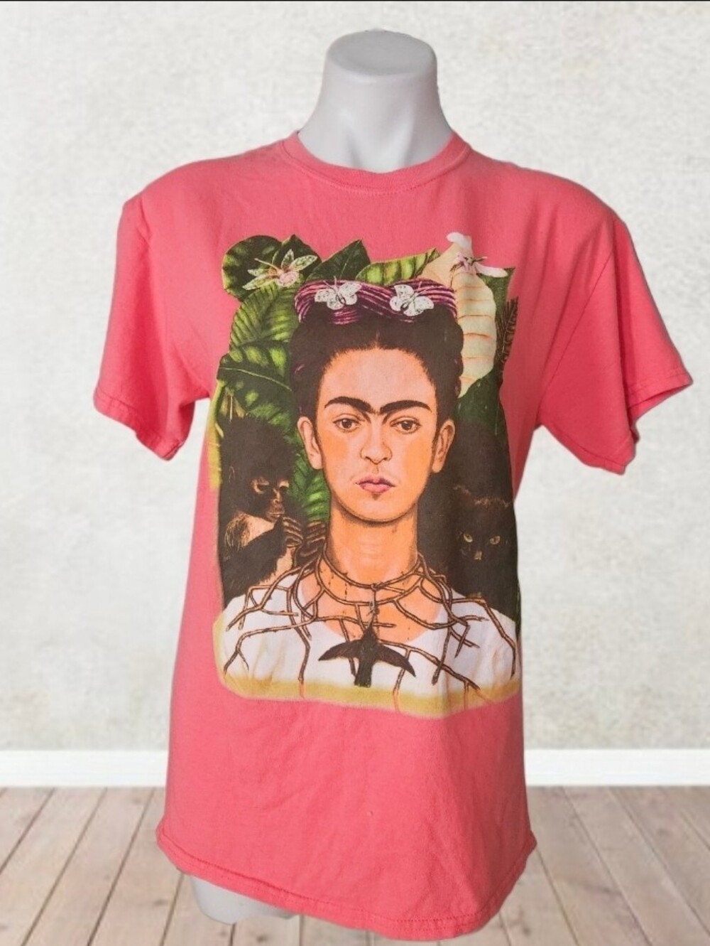 Self Portrait/  Frida Kahlo Graphic Tee in Bright Coral Pink Medium